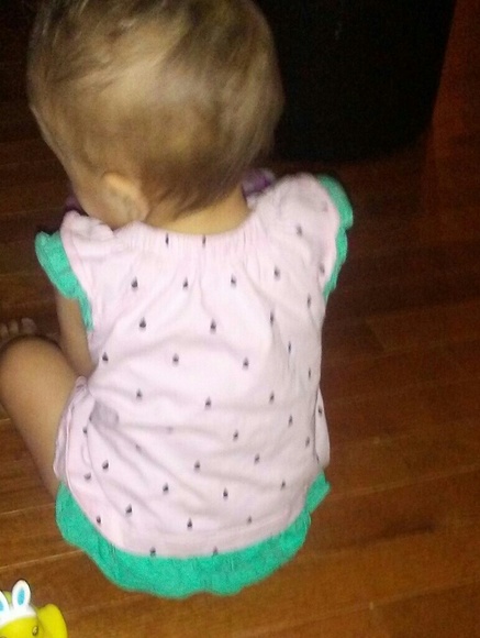 🍉cute 2-pc Carter's set- watermelon outfit 😍 - Picture 7 of 7